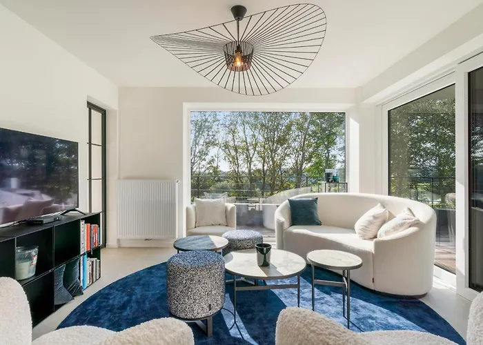 The Waves-Luxurious 3Bedroom App W Big Terrace & Garage